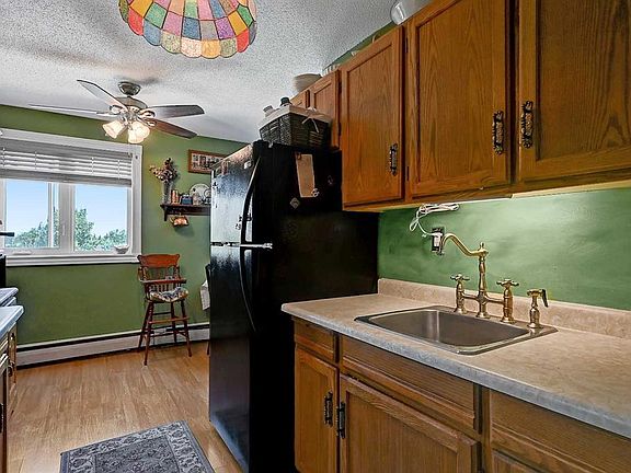 3rd image of 10230 N 106th Ave #408
