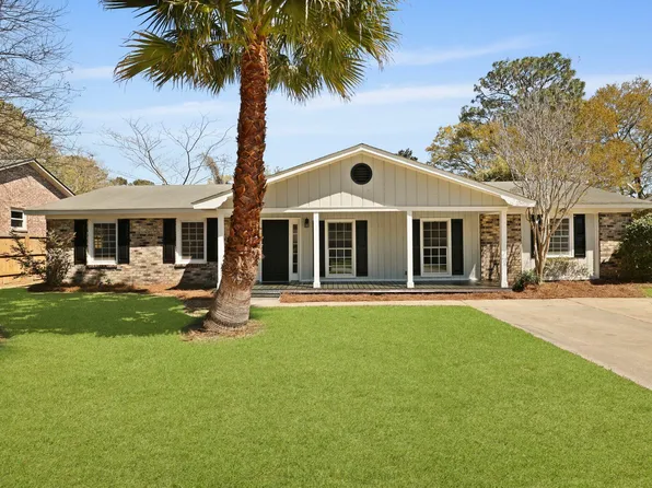 121 Milton Dr, Goose Creek, SC 29445
