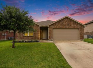 102 Williamsburg Ct, Venus, TX 76084