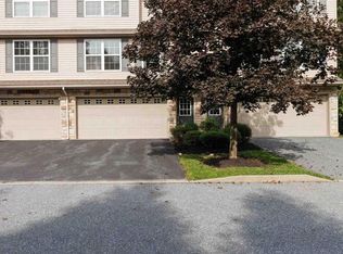 9089 Joyce Ln, Hummelstown, PA 17036