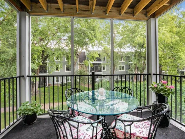 3020 Saint Albans Mill Rd APT 209, Minnetonka, MN 55305