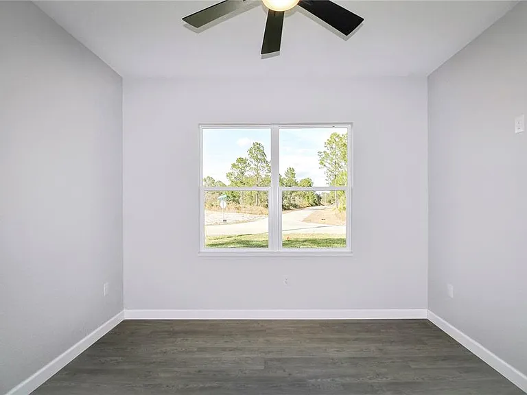7335 Domenico St — Photo 23