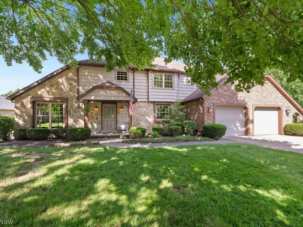 2425 Daffodil St NE, Canton, OH 44705