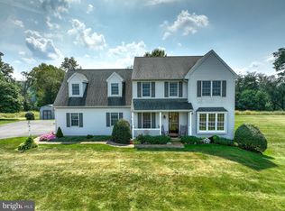 532 Georgetown Rd, Ronks, PA 17572