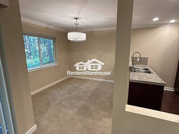 5th image of 25025 SE Klahanie Blvd APT C102