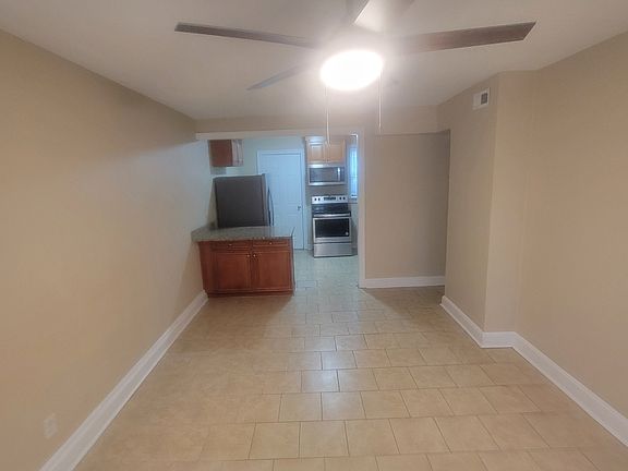 3rd image of 1381 W Ocean View Ave APT 2