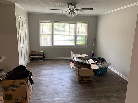 5th image of 3880 Camellia Dr
