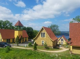 La Bourgade, Burdett, NY 14818