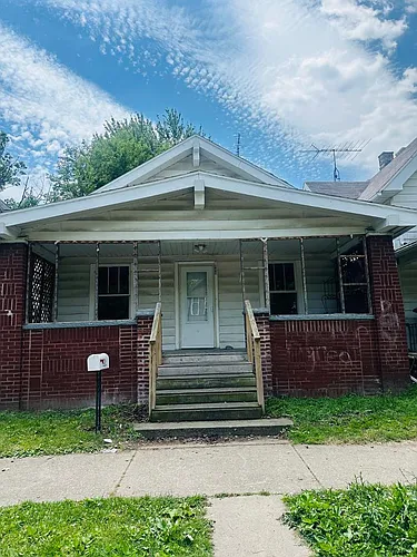 226 E Pearl St Photo 1