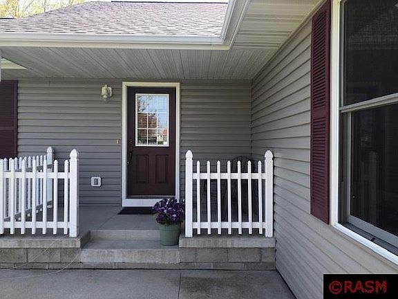4th image of 115 Shoreview Dr