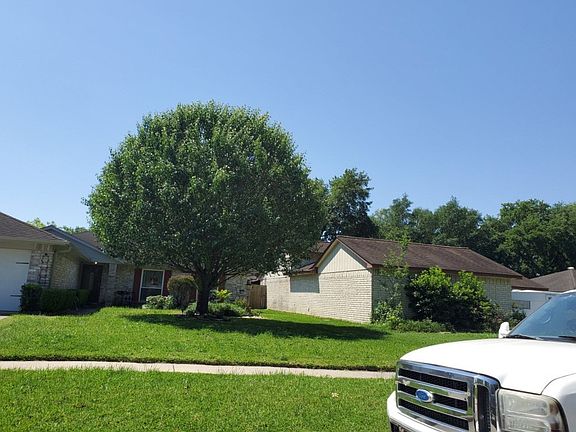3rd image of 14119 Rosetta Dr