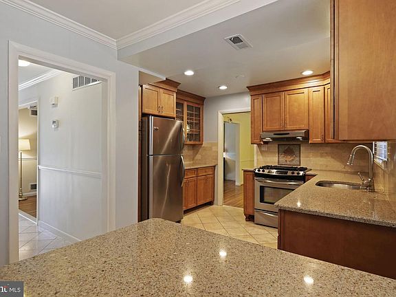 2nd image of 10127 Ashburton Ln