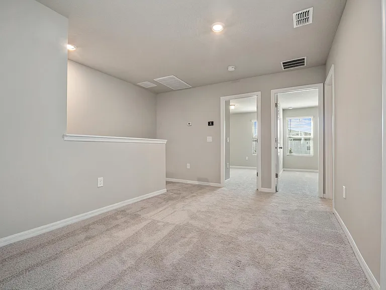 658 Legacy Loop — Photo 13