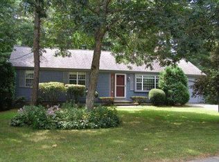 100 Ensign Rd, Centerville, MA 02632