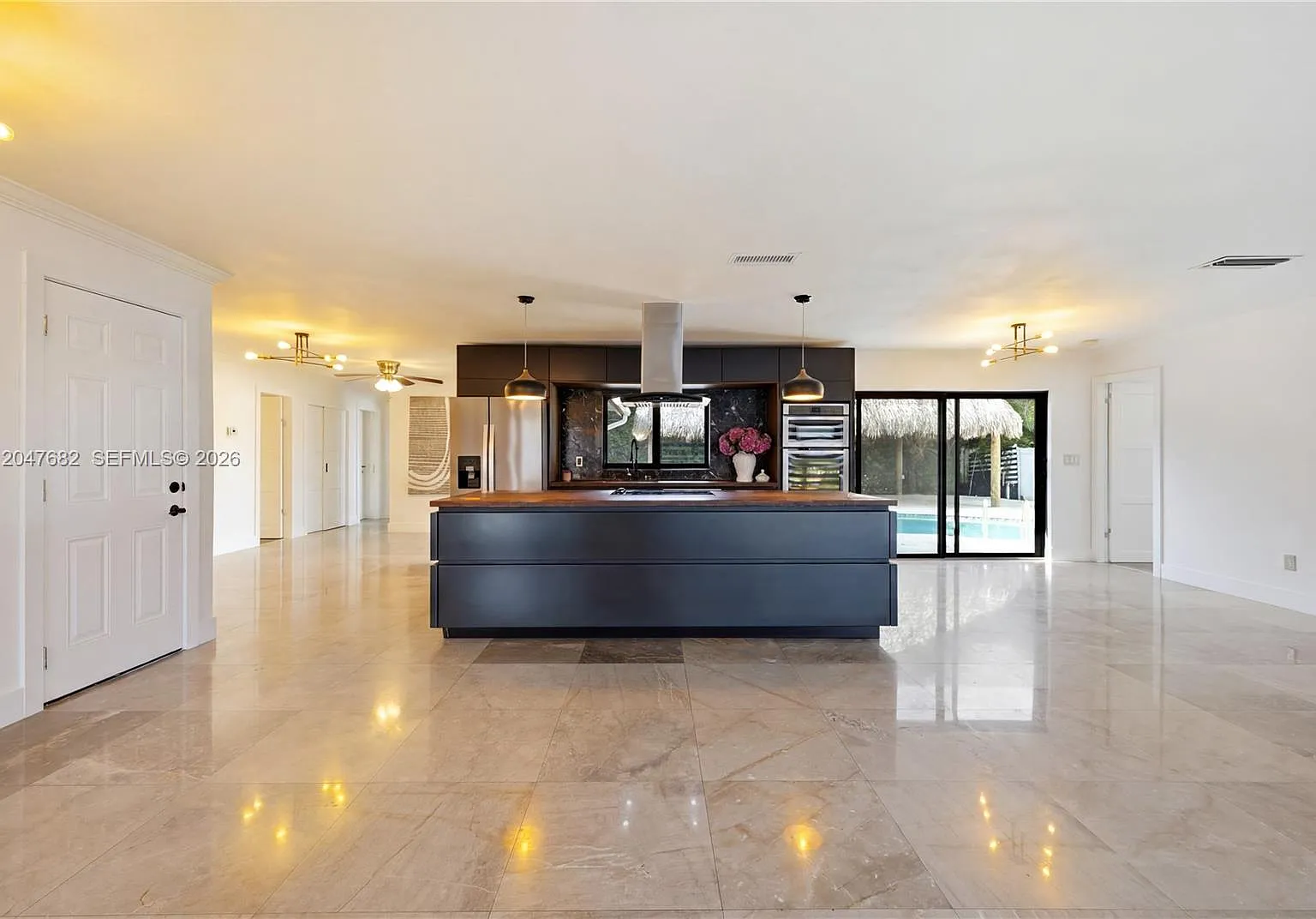 4 bed, 1743 sqft, $6,300 — Photo 3