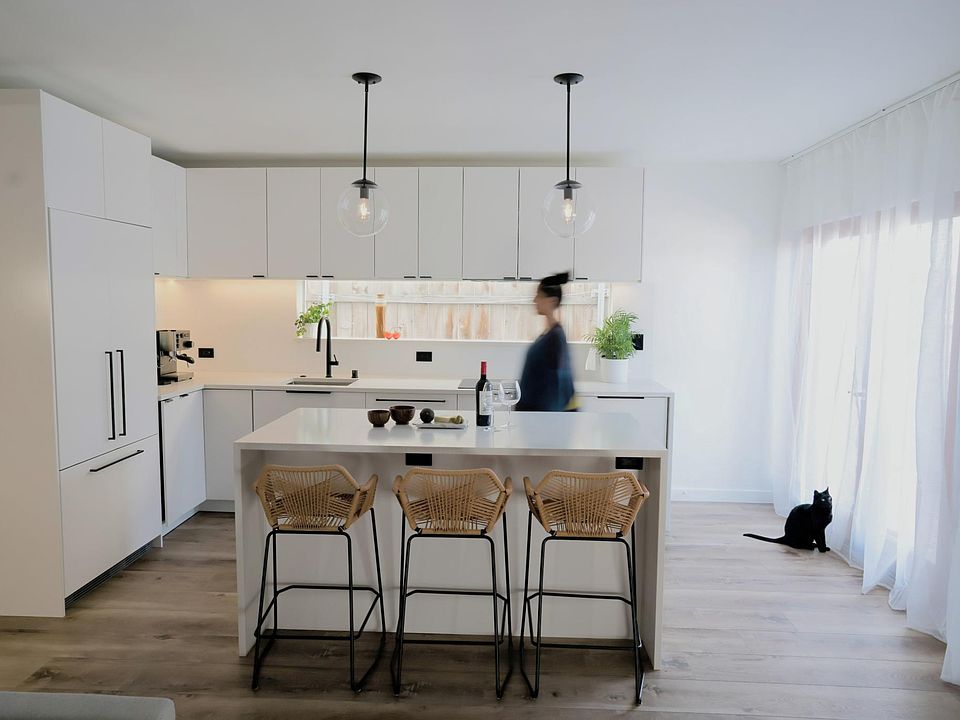 1st image of 34 S Venice Blvd #1