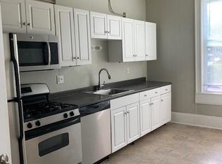 102 Cabot St APT 1, Beverly, MA 01915