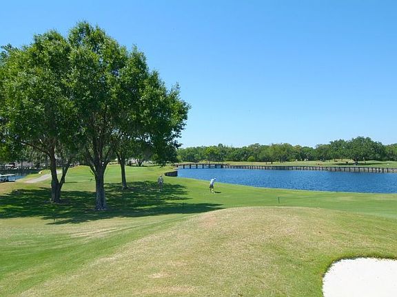 Golf course frontage
