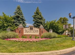 822 Dominick Ct #822, South Plainfield, NJ 07080