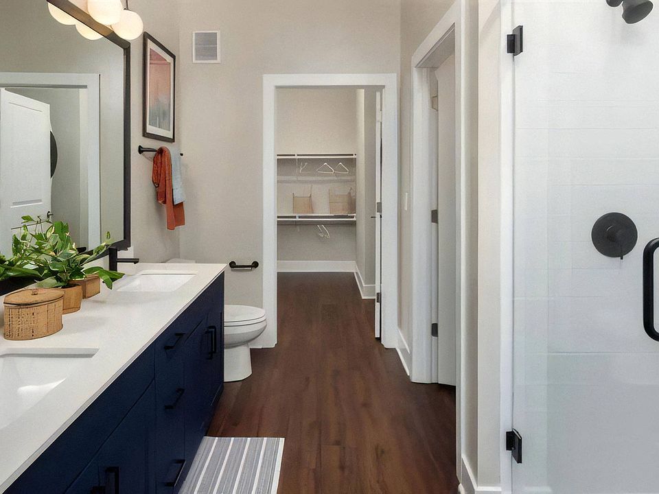 Luxurious Bathrooms with Large Showers