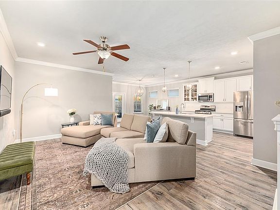 3rd image of 6640 SW Lugano Ct