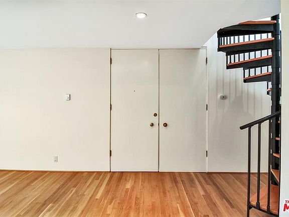 4th image of 519 California Ave APT 205