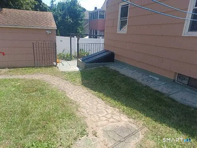 44 Vernon St — Photo 10