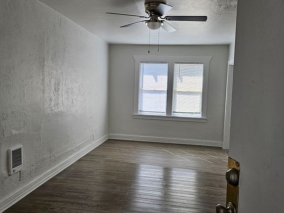 3rd image of 260 2nd Ave N #11