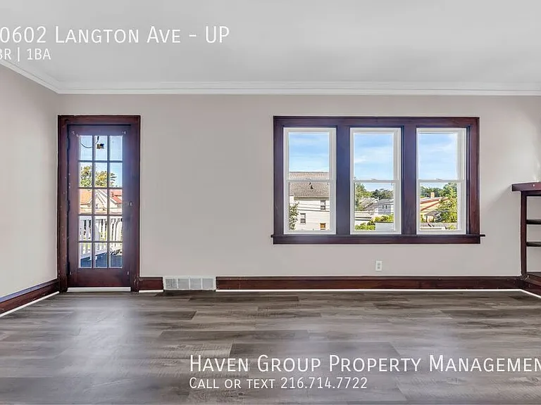 10602 Langton Ave #UP — Photo 9