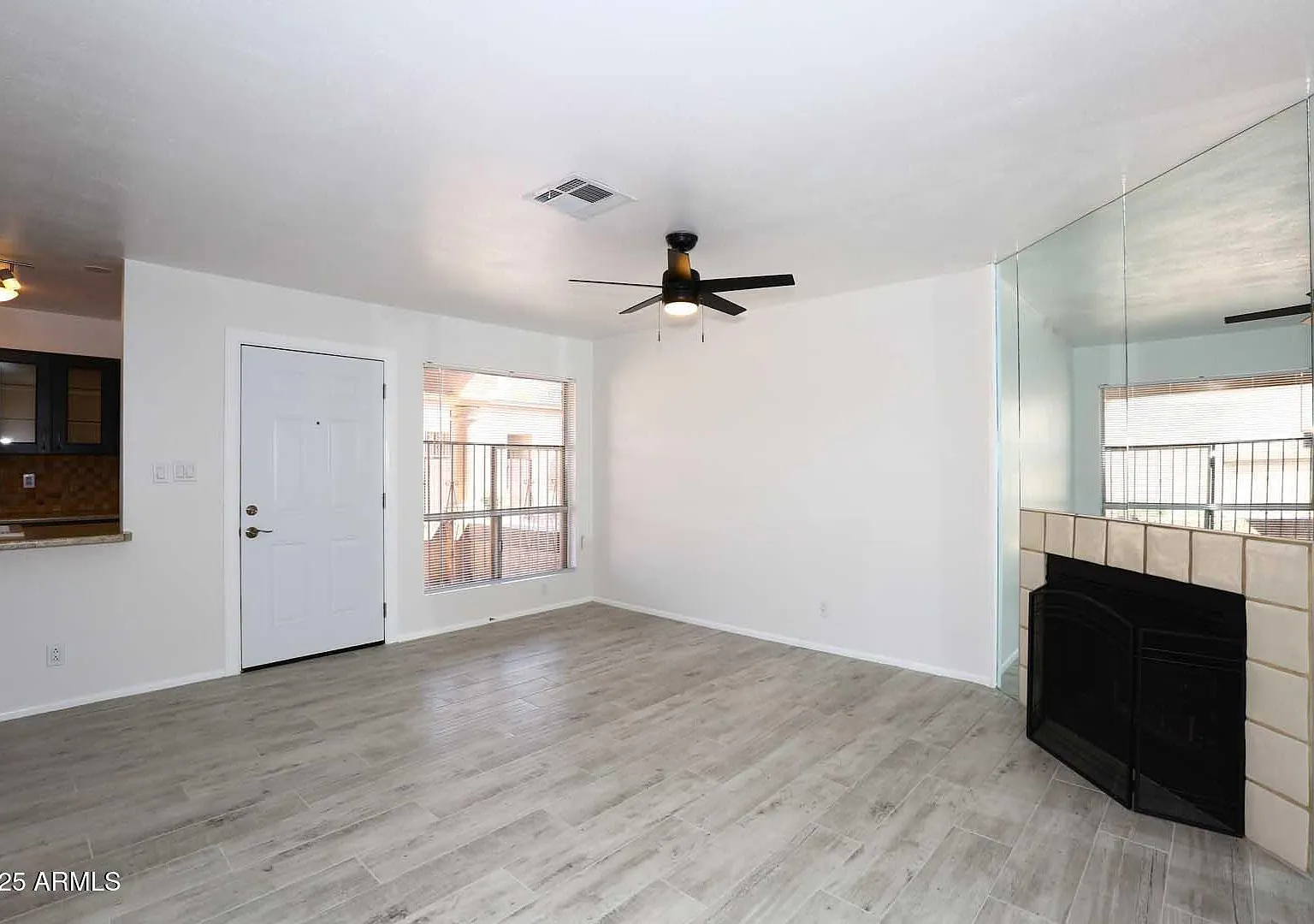 2 bed, 2.0 bath, 1075 sqft, $1,750 — Photo 3