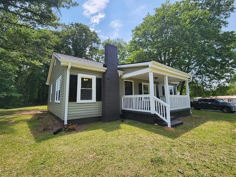 112 Jackson Ave — Photo 15