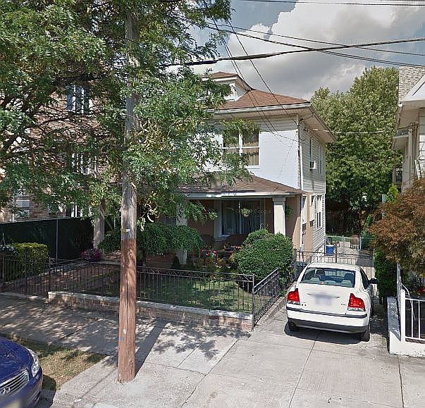 1st image of 2615 E 26th St