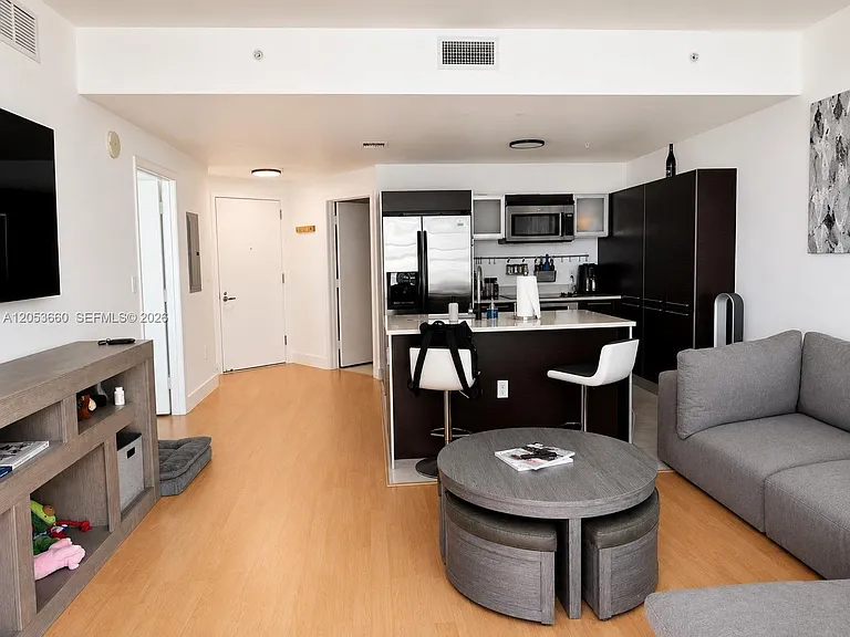 1900 N Bayshore Dr #3807 — Photo 6