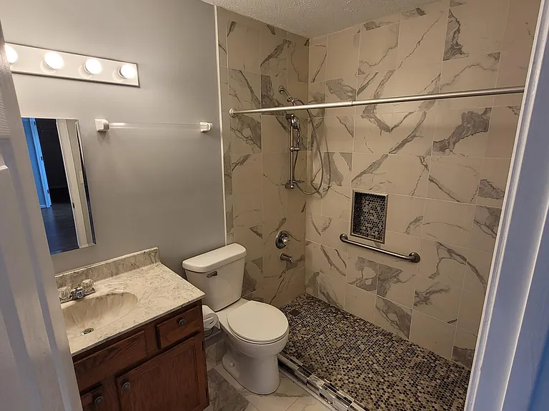 17018 Addison Ct — Photo 10