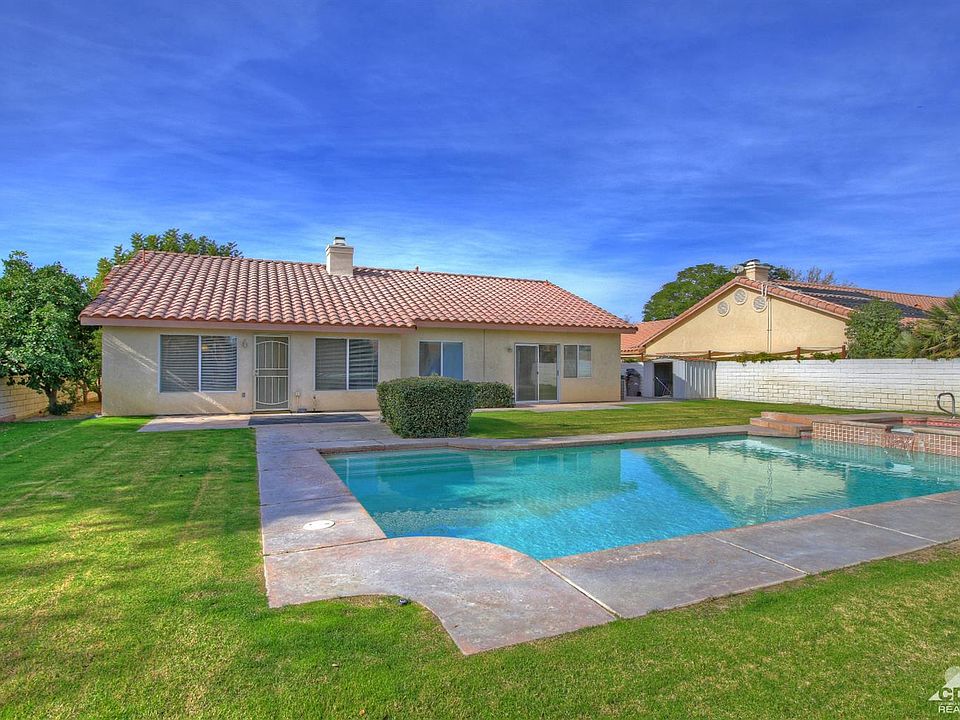 1st image of 44150 Camino Lavanda