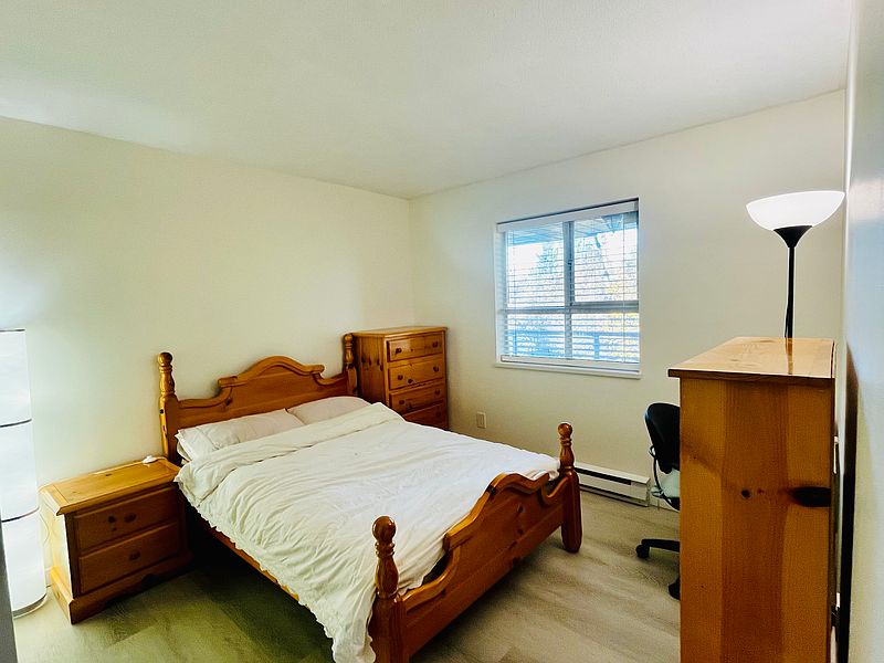 Burnaby Apartment for rent - 2 Bedrooms — photo 18