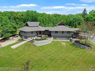 2255 S Hill Rd, Milford, MI