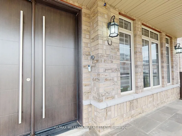 51 Kincardine St — Photo 3
