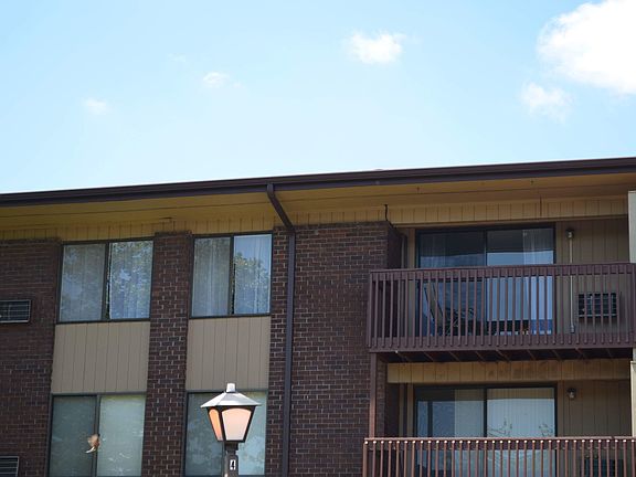 3rd image of 1320 Cromwell Hills Dr