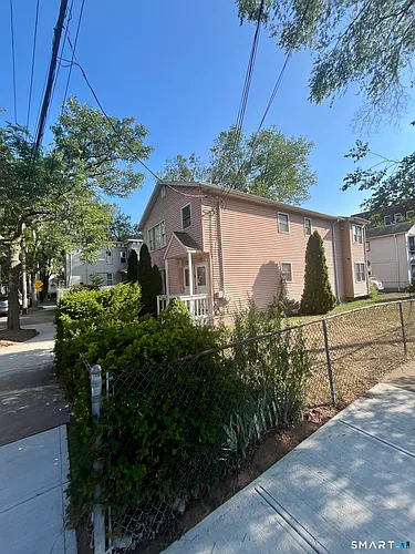 92 Arch St #2 Photo 1