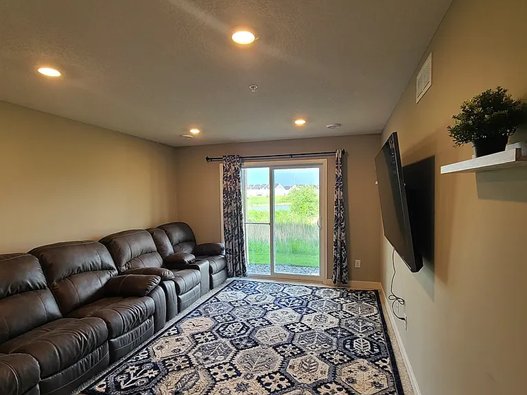 7254 Yellowstone Ct N — Photo 27