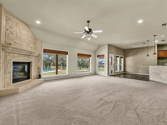 5th image of 136 Arapahoe Rdg