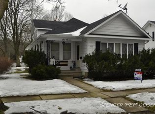 111 N Irving St, Greenville, MI 48838