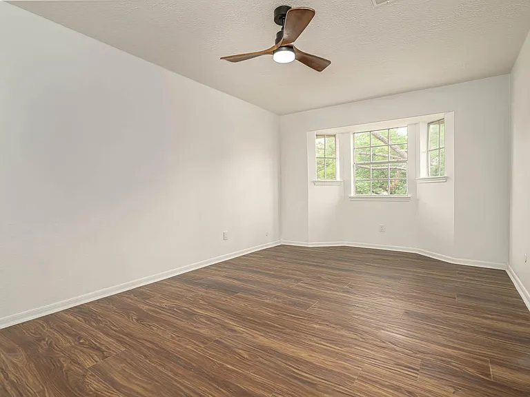 2287 Woodland Springs St — Photo 18