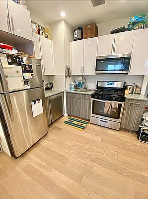 4th image of 1259 Rogers Ave #3A