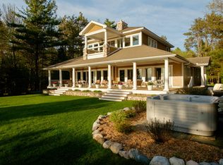 3140 Red Apple Rd, Manistee, MI 49660