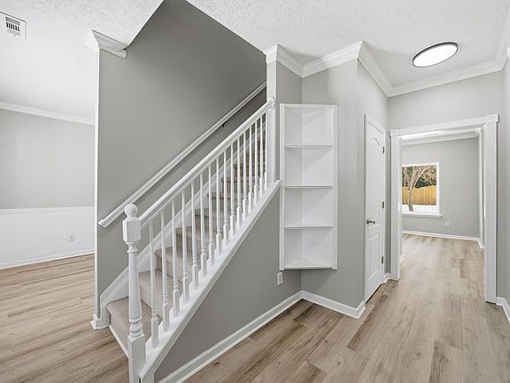 5th image of 344 Valley Brook Dr