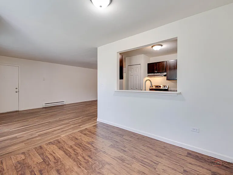 Hawthorne Glen Apartments — Photo 39