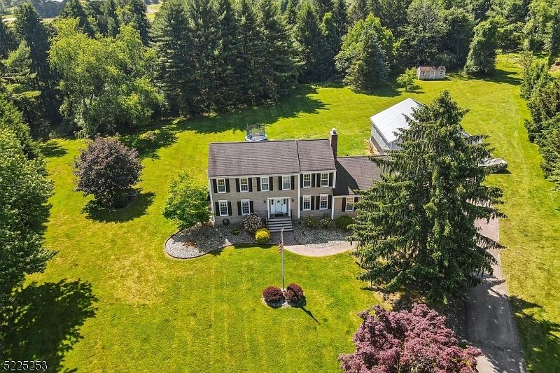 3 Blackberry Ln, Whitehouse Station, NJ 08889 Zillow