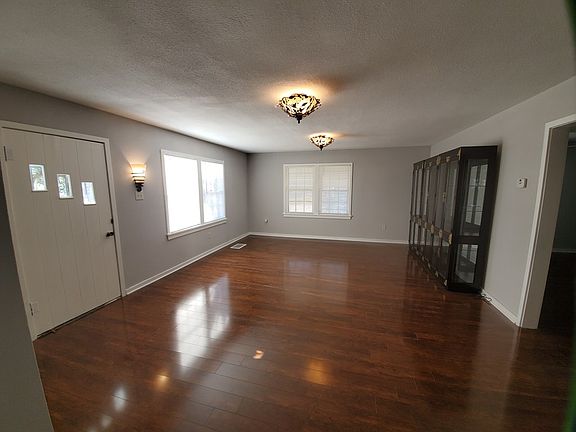 2nd image of 104 W South St